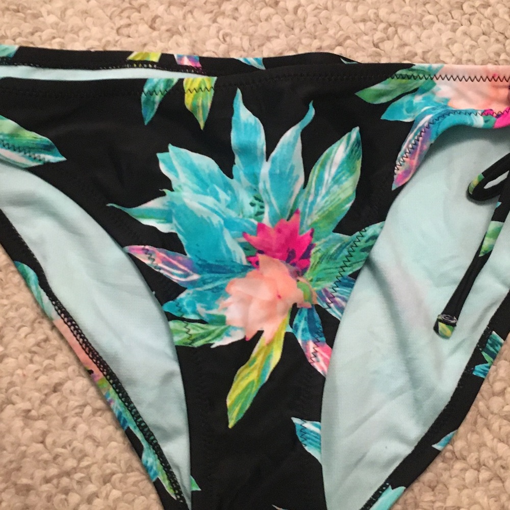 Raisins size medium bathing suit bottom nwot - Picture 2 of 7